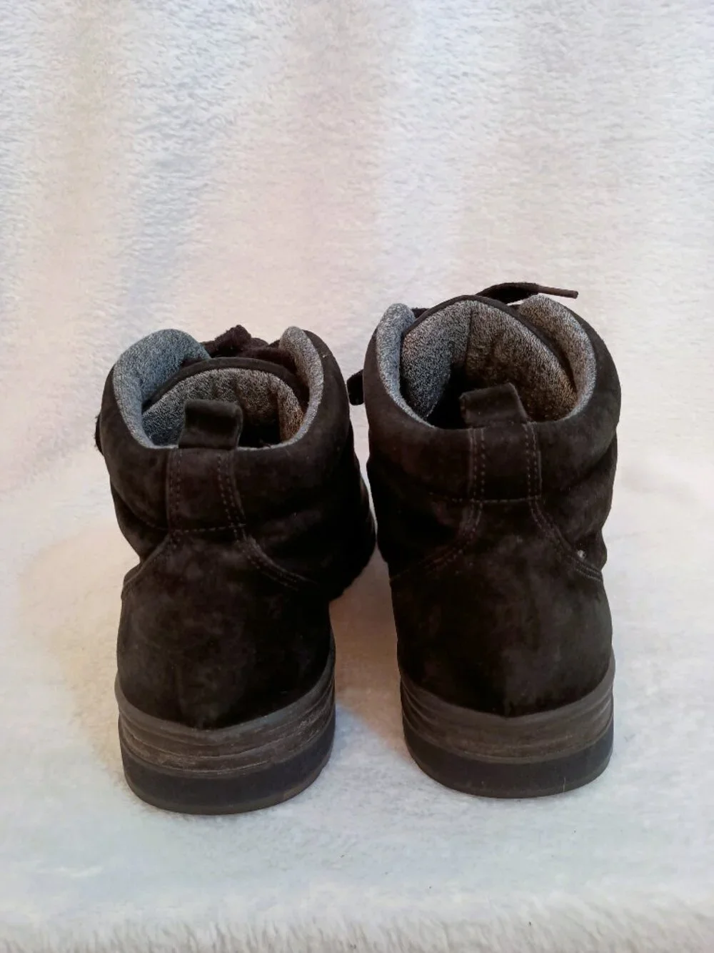 NWOB Vintage BOKS Reebok Black Suede Ankle Sneakers Boots Women's Size 10